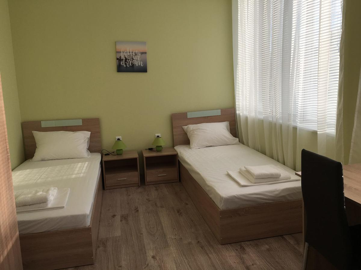 Guest Rooms Soleo Baltjik Exteriör bild